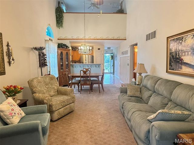 10342 Tiffany Village Circle Drive, St Louis, MO 63123