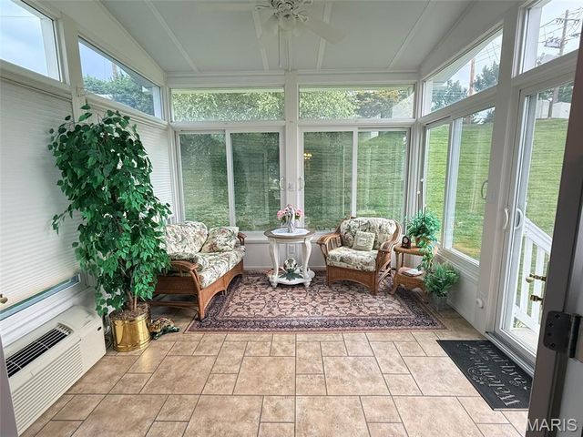10342 Tiffany Village Circle Drive, St Louis, MO 63123