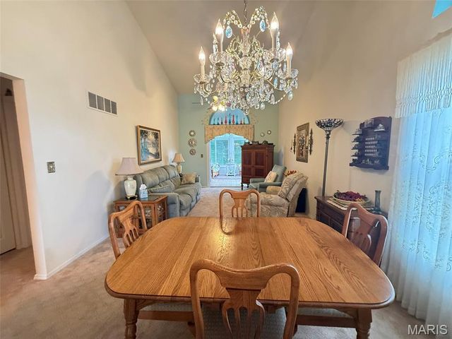 10342 Tiffany Village Circle Drive, St Louis, MO 63123