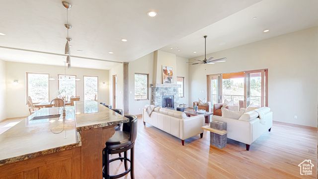 22677 E SNOWBIRD DR #47, Spanish Fork, UT 84660
