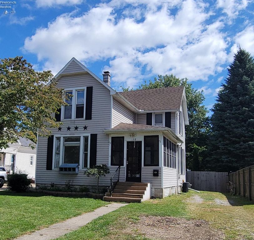 138 High Street, Bellevue, OH 44811