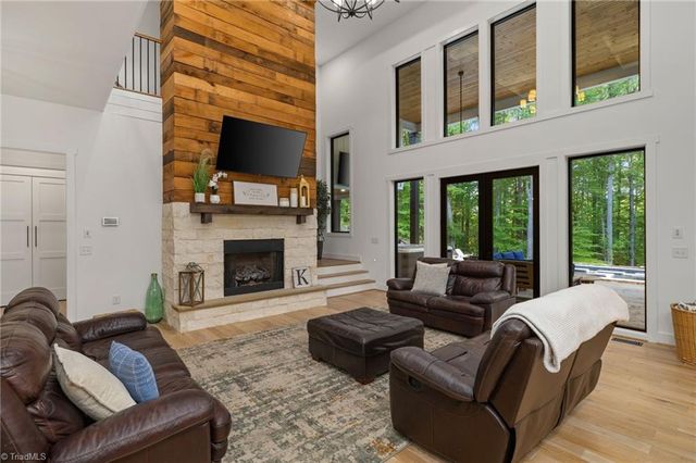 1642 Pineview Road, Randleman, NC 27317