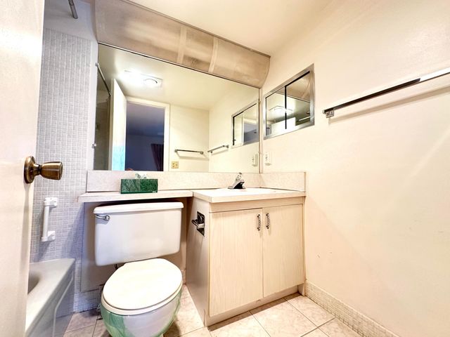 2060 Harwood E 2060, Deerfield Beach, FL 33442