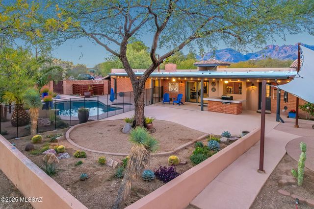 7990 E Hardy Street, Tucson, AZ 85750