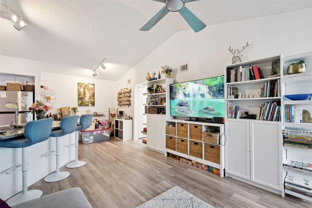 4642 COMMANDER DRIVE 938, Orlando, FL 32822