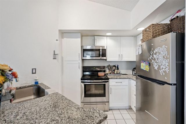 4642 COMMANDER DRIVE 938, Orlando, FL 32822