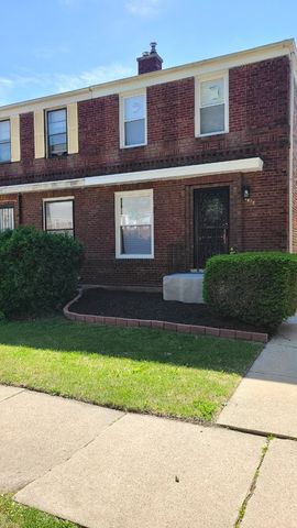 8822 S Kenwood Avenue, Chicago, IL 60619