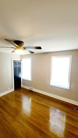 8822 S Kenwood Avenue, Chicago, IL 60619