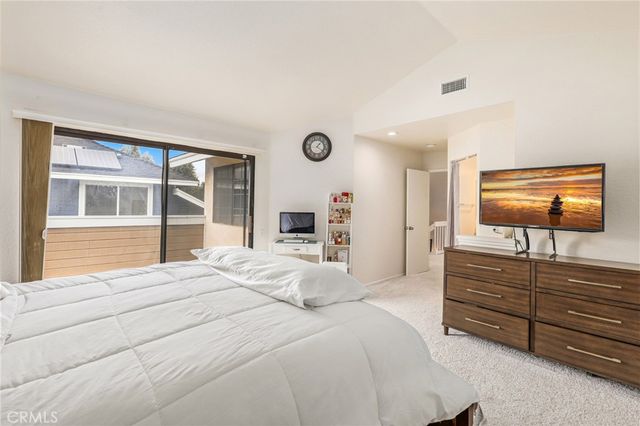 22 Rocky Creek Lane, Laguna Hills, CA 92653