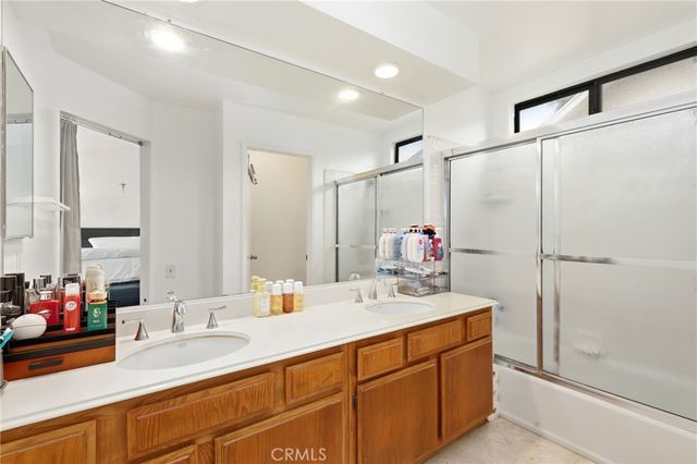 22 Rocky Creek Lane, Laguna Hills, CA 92653