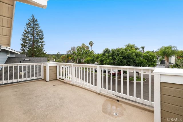 22 Rocky Creek Lane, Laguna Hills, CA 92653
