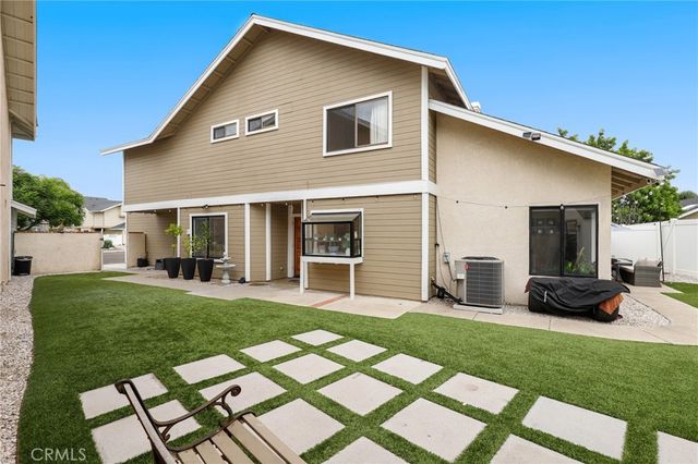 22 Rocky Creek Lane, Laguna Hills, CA 92653