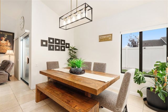 22 Rocky Creek Lane, Laguna Hills, CA 92653