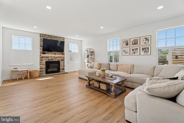 1603 CHESTNUT RIDGE RD, Upper Black Eddy, PA 18972