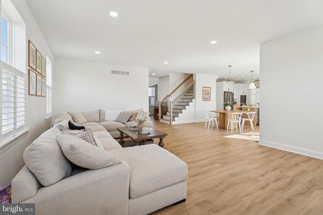 1603 CHESTNUT RIDGE RD, Upper Black Eddy, PA 18972