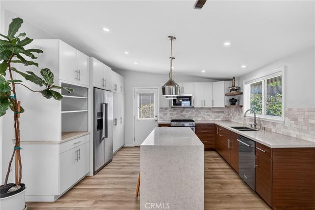 26935 Whitestone Road, Rancho Palos Verdes, CA 90275