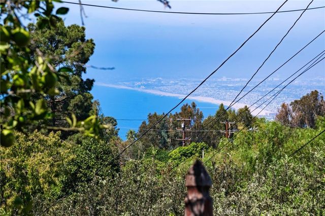 26935 Whitestone Road, Rancho Palos Verdes, CA 90275