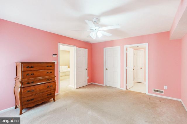 16 PEPPERGRASS DR N, Mt Laurel, NJ 08054