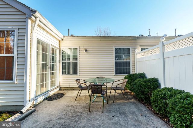 16 PEPPERGRASS DR N, Mt Laurel, NJ 08054