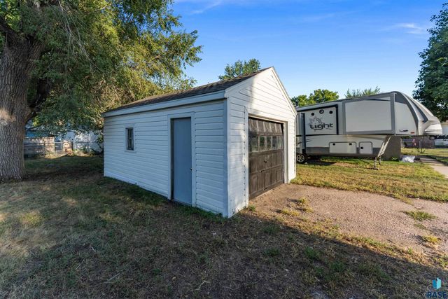 504 S Elmwood Ave Avenue, Sioux Falls, SD 57104