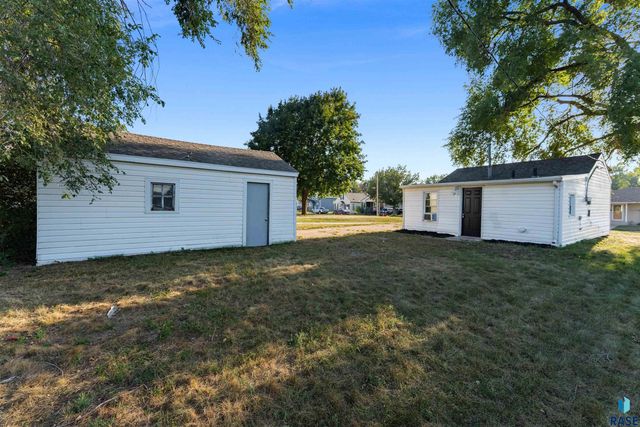 504 S Elmwood Ave Avenue, Sioux Falls, SD 57104