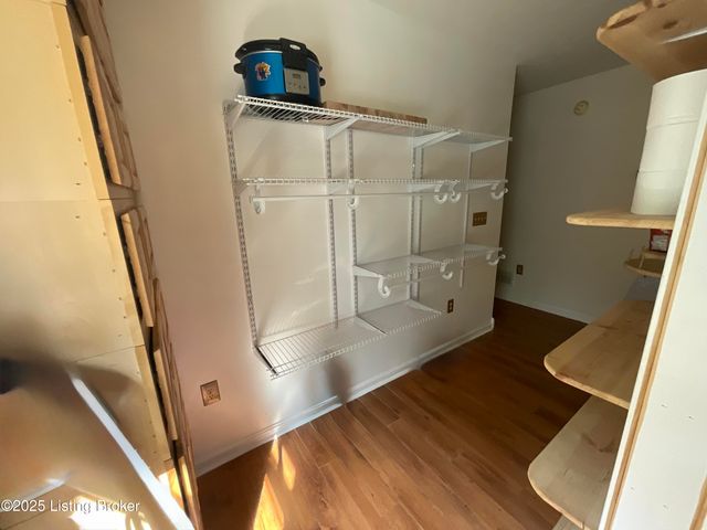 40 Sunflower Ln, Brandenburg, KY 40108