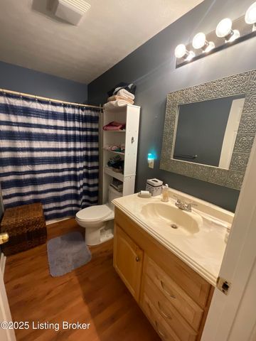 40 Sunflower Ln, Brandenburg, KY 40108