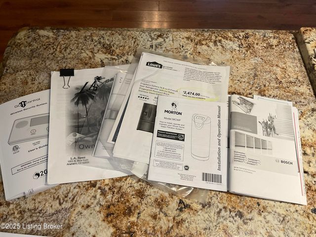 40 Sunflower Ln, Brandenburg, KY 40108