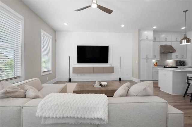 2493 Sycamore Road NW 4, Atlanta, GA 30318