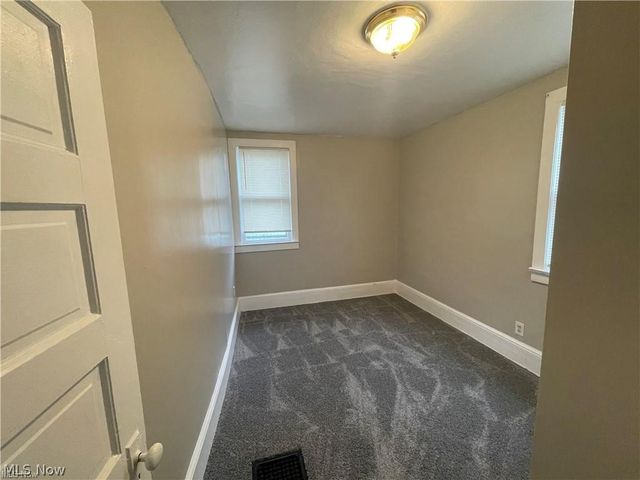 1213 Sherman Street, Akron, OH 44301