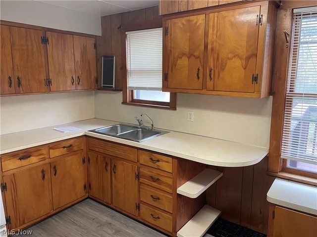 1213 Sherman Street, Akron, OH 44301