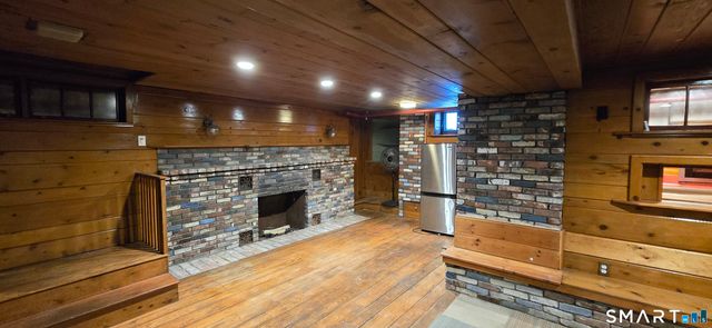 40 Maple Grove Avenue, Norwich, CT 06360