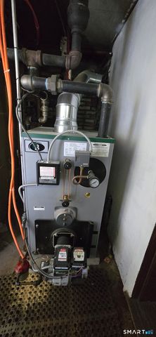 40 Maple Grove Avenue, Norwich, CT 06360