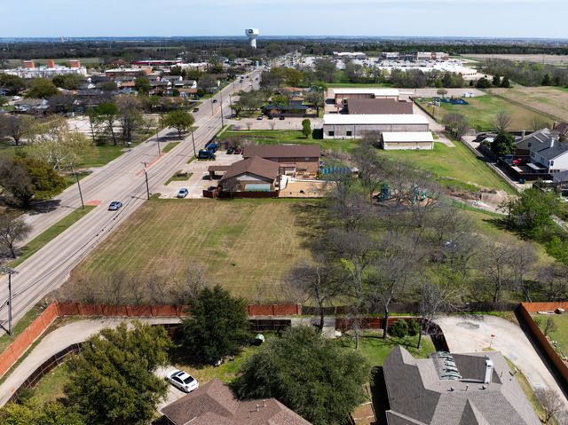 330 Town East Boulevard, Sunnyvale, TX 75182