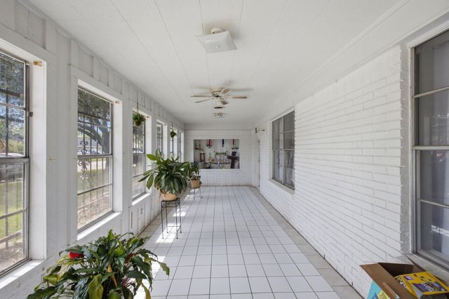 2202 French Place, Baytown, TX 77520