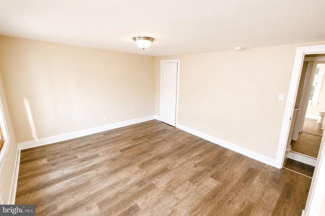 319 YORK ST, Burlington, NJ 08016