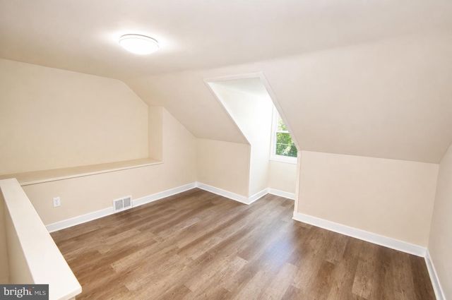 319 YORK ST, Burlington, NJ 08016