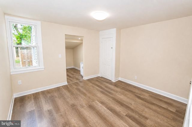 319 YORK ST, Burlington, NJ 08016