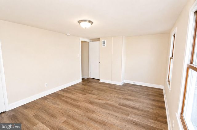 319 YORK ST, Burlington, NJ 08016