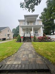 150 Boylston St 1, Brockton, MA 02301