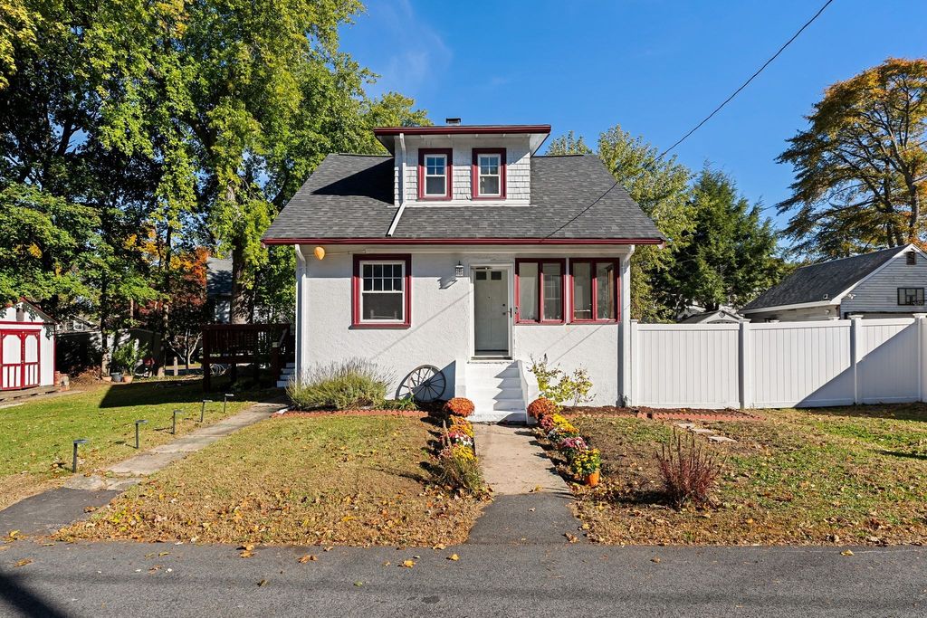 23 Fairview Avenue, Randolph, MA 02368