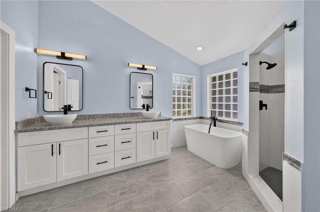 428 SW 19th AVE, CAPE CORAL, FL 33991 — photo 3