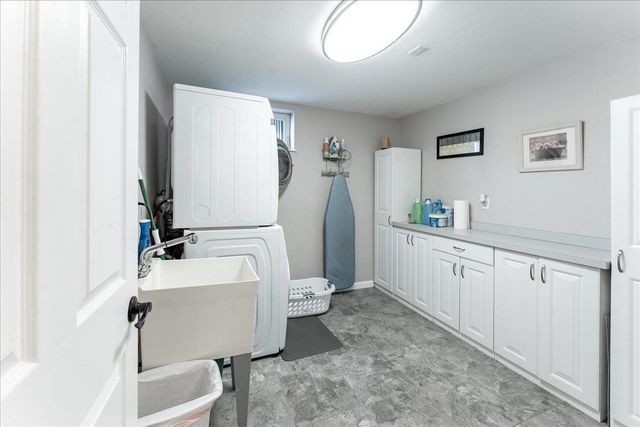 1113 SUNSET DRIVE, Fairbanks, AK 99709