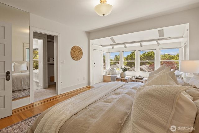 938 18th Avenue E, Seattle, WA 98112