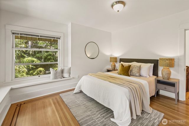 938 18th Avenue E, Seattle, WA 98112