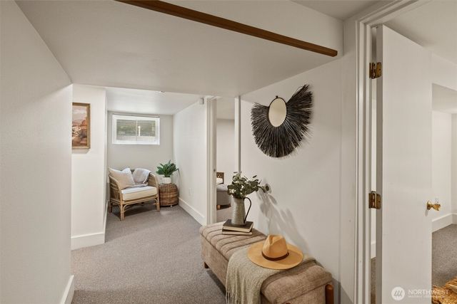 938 18th Avenue E, Seattle, WA 98112