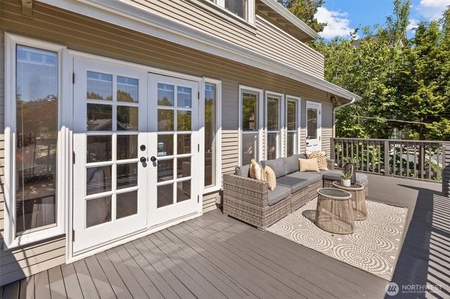 938 18th Avenue E, Seattle, WA 98112