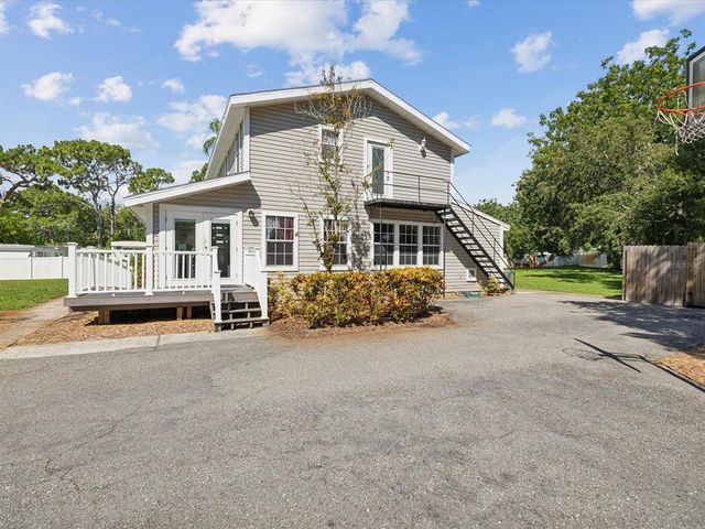 1055 PHILIPPE PARKWAY, Safety Harbor, FL 34695