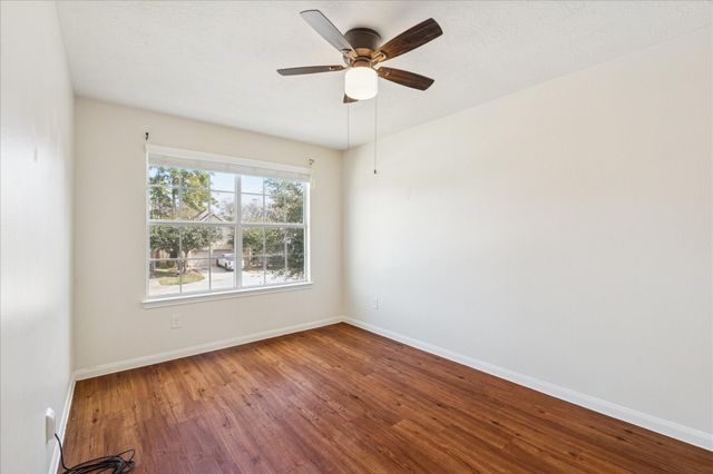 15419 Bammel Oaks Court, Houston, TX 77014