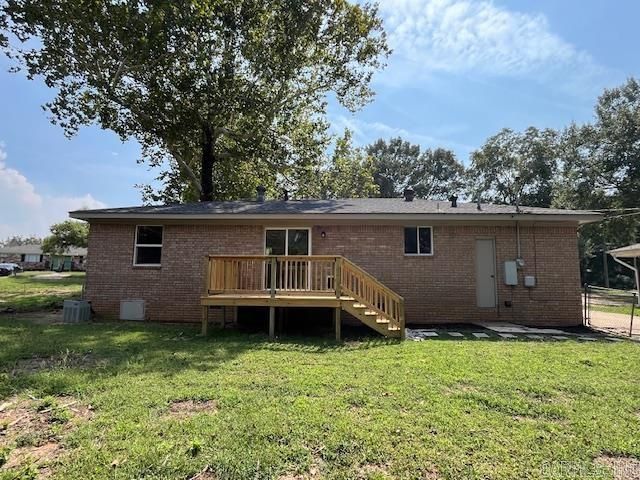 105 Smart St, Jacksonville, AR 72076
